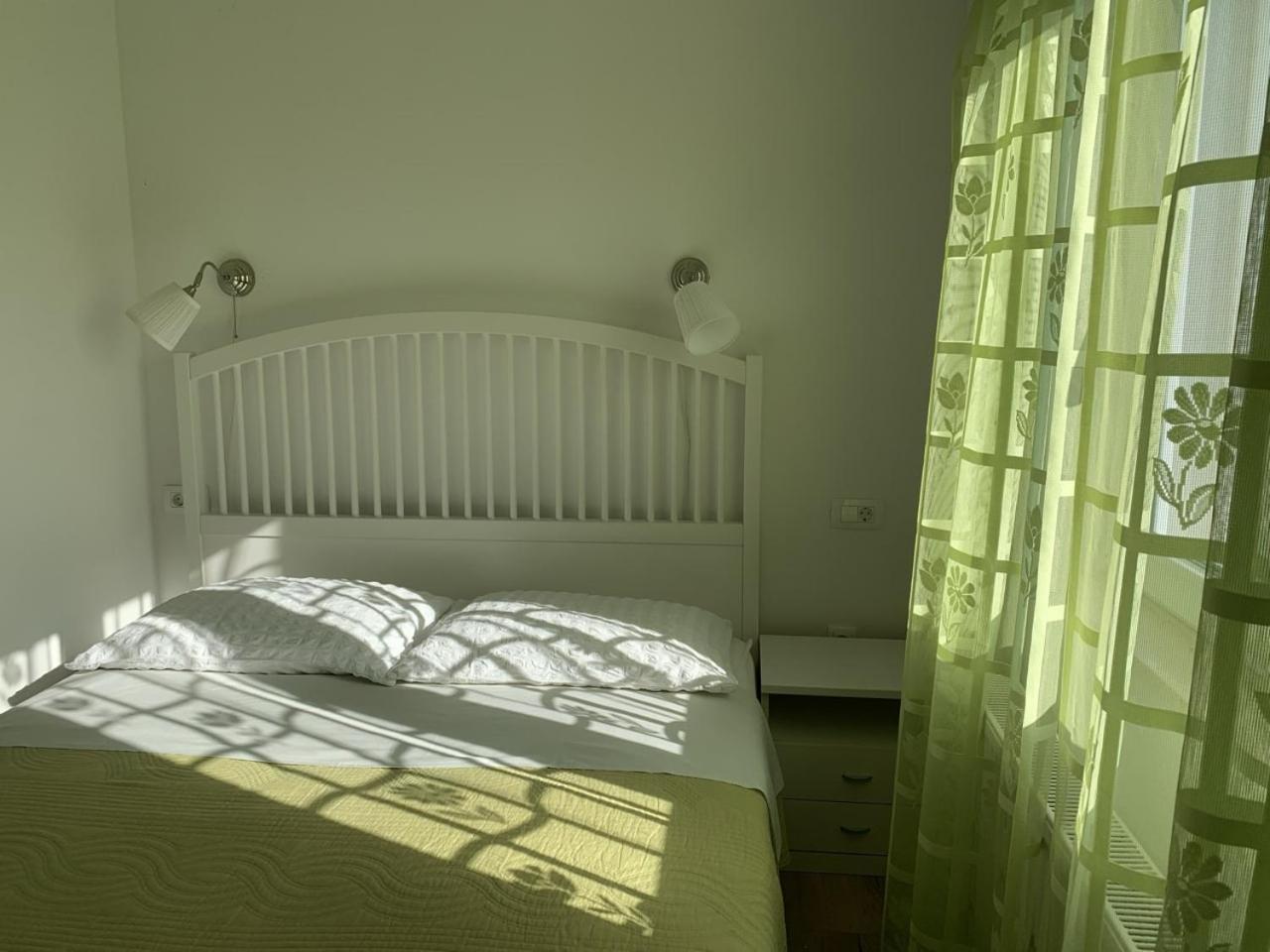 Vinka Apartment Sreser Buitenkant foto